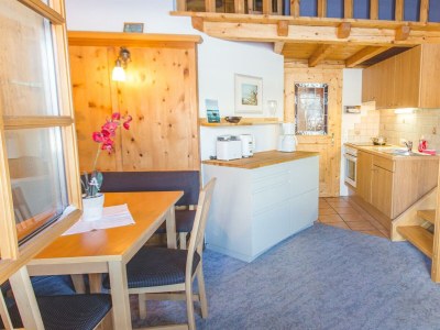 Apartment Apartment, 2 Schlafräume, Dusche od. Bad, WC - Features photo 13