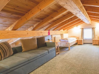 Apartment Apartment, 2 Schlafräume, Dusche od. Bad, WC - Features photo 16