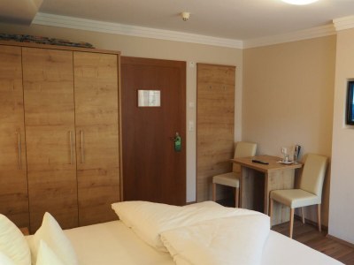 Holiday room Komfortzimmer M (Seeblick) - Features photo 20