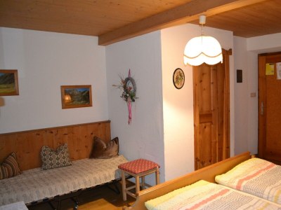 Holiday room Dreibettzimmer mit Dusche und WC - Features photo 27