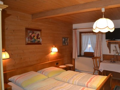 Holiday room Dreibettzimmer mit Dusche und WC - Features photo 29