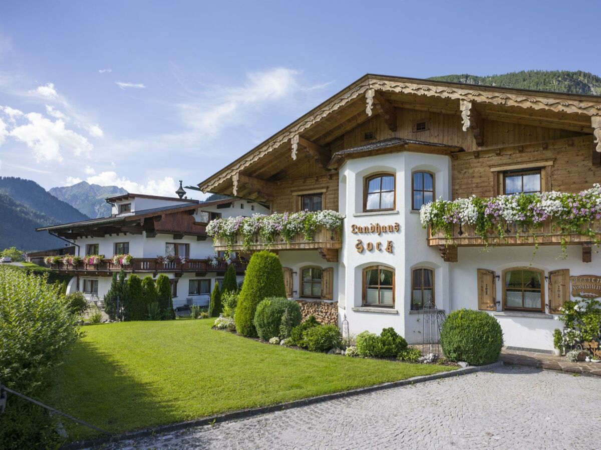 Apartment Top 3 - Outdoor photo 2