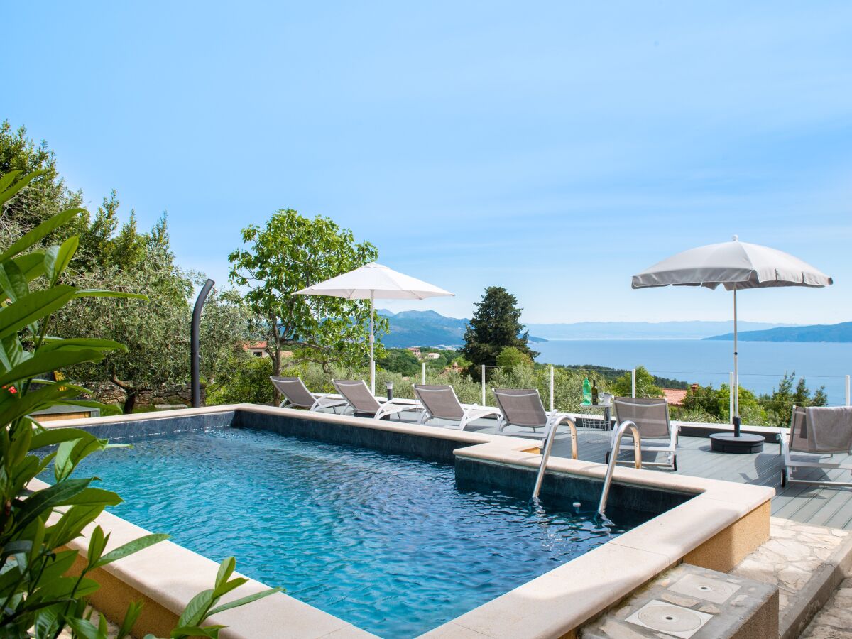 Holiday house Casa LenÃ¹ with pool and stunning sea view