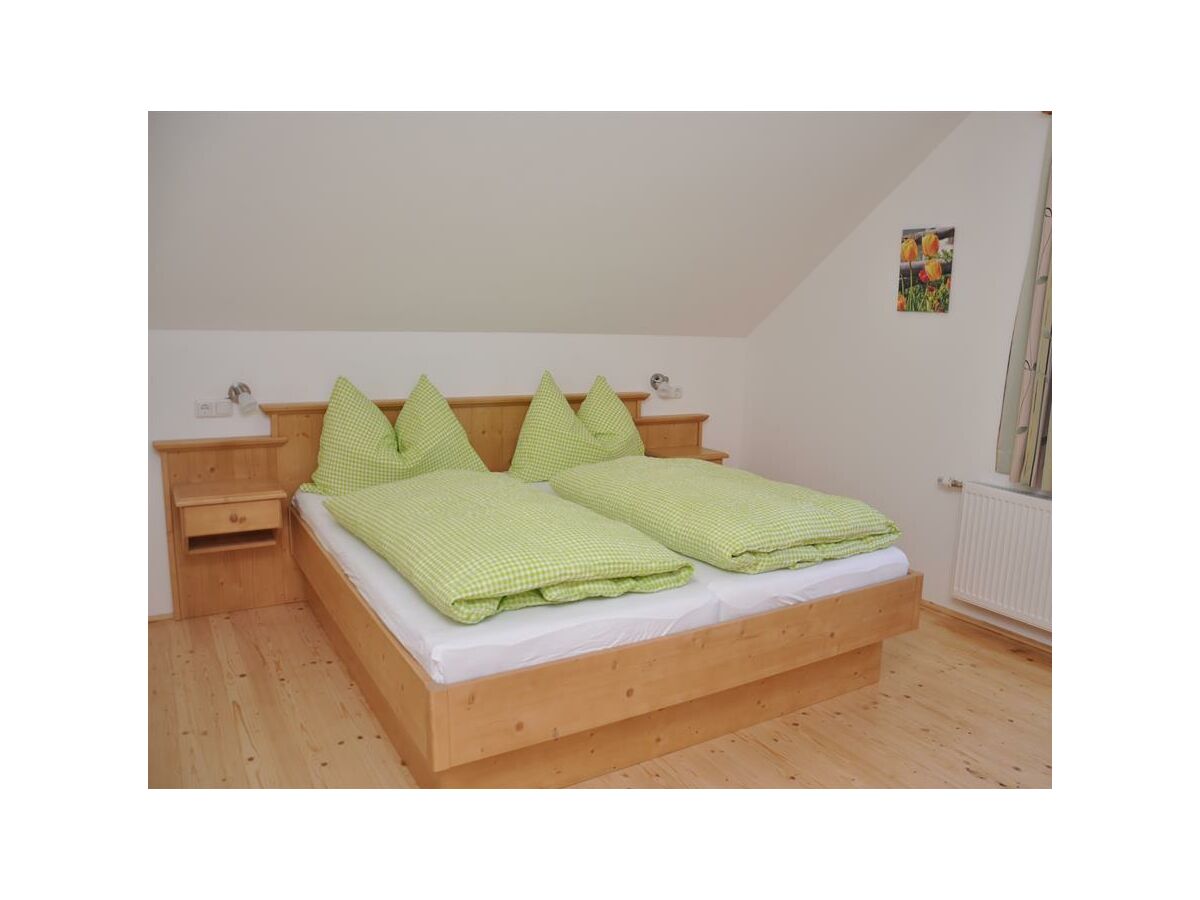 Holiday room Fewo Bosruck, Toilette und Bad/Dusche getrennt