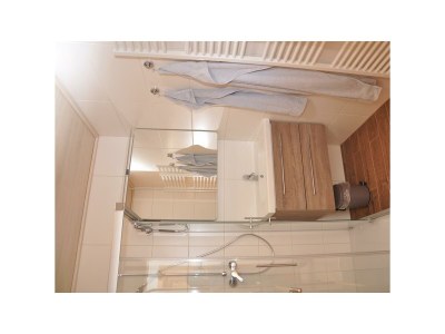 Holiday room Fewo Bosruck, Toilette und Bad/Dusche getrennt - Features photo 16