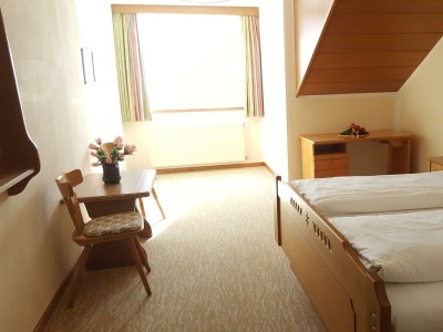 Holiday room Doppelzimmer, Dusche oder Bad, WC - Features photo 41