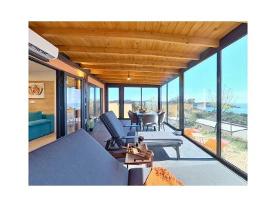 Mobile home Kashhouse Luxury Mobile Home - Features photo 17