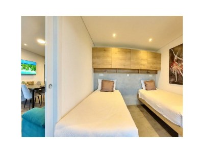 Mobile home Kashhouse Luxury Mobile Home - Features photo 22