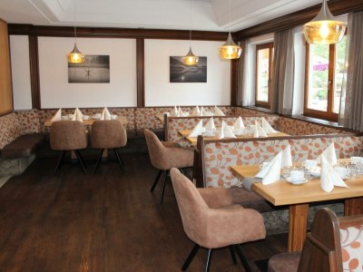 Apartment Appartement/Fewo, Küche, WZ, 3 SZ, 3DU/WC, Balkon - Outdoor photo 11