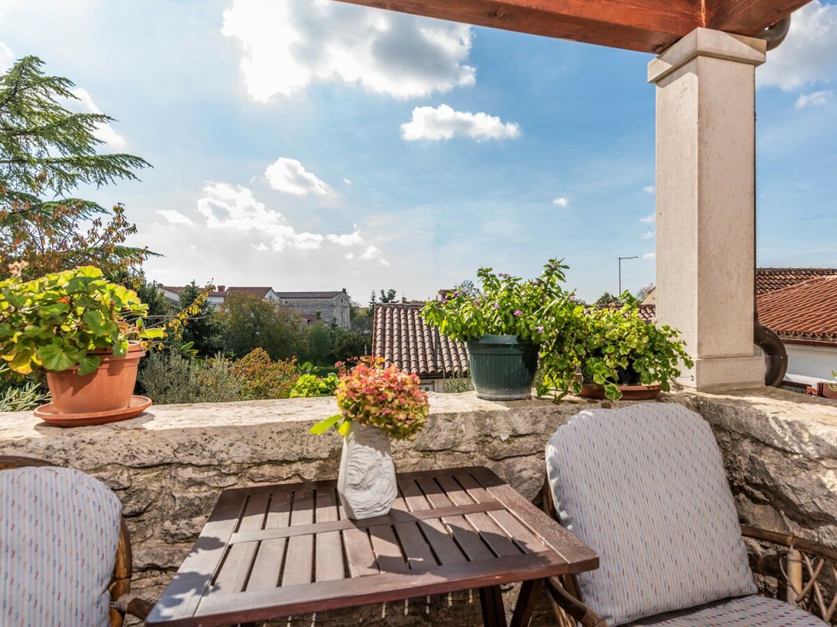 Apartment Apartment House Peresiji - AUC Three-bedroom apartment with shared pool - Outdoor photo 5