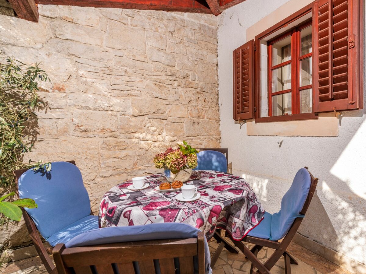 Apartment Apartment House Peresiji - AUA Two-bedroom apartment with shared pool - Outdoor photo 5