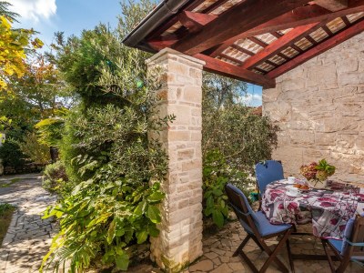 Apartment Apartment House Peresiji - AUA Two-bedroom apartment with shared pool - Outdoor photo 3