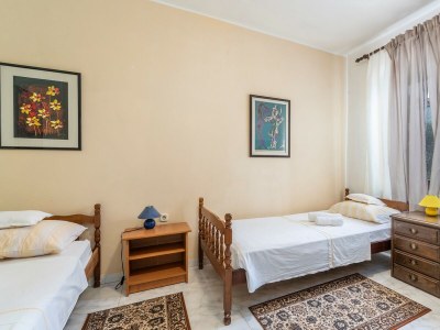 Apartment Apartment House Peresiji - AUB Three-bedroom apartment with shared pool - Features photo 13