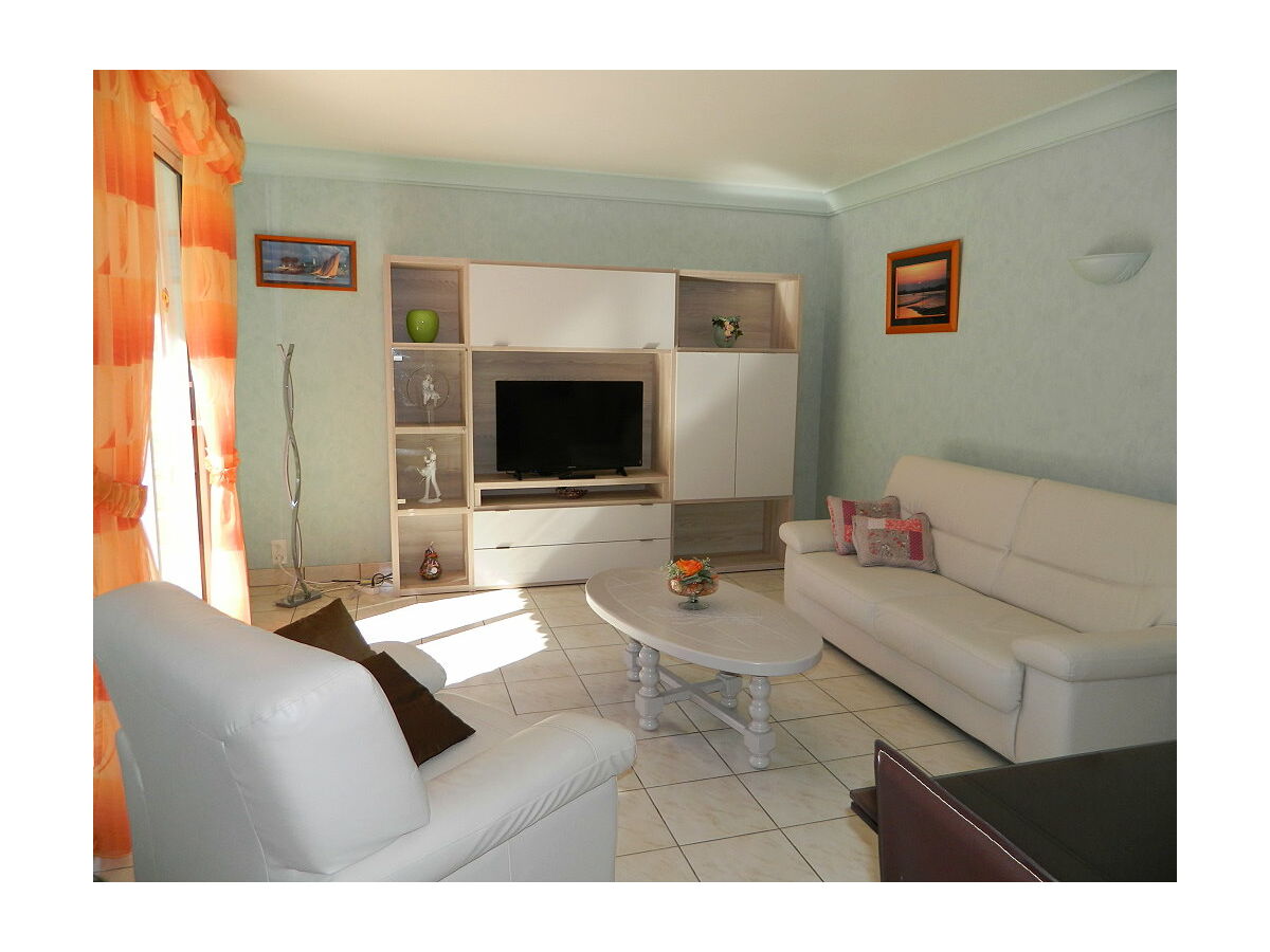 Holiday house F1250 Saint-Gildas-ls - Features photo 3