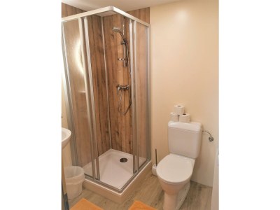 Apartment Ferienhaus/6 Schlafraume/Du od Bad, WC - Features photo 30