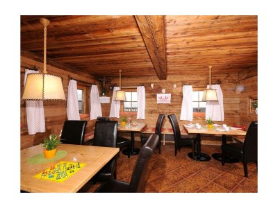 Apartment Ferienhaus/6 Schlafraume/Du od Bad, WC - Features photo 33