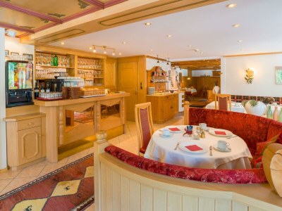 Holiday room Hotelappartement mit Du, WC 2-4 Pers. Eggalm - Outdoor photo 13