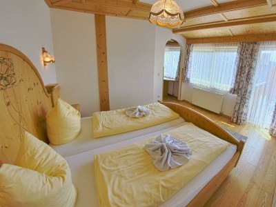 Holiday room Familienzimmer TYP 2, DU, WC, Balkon ab 4 N. HP - Features photo 68