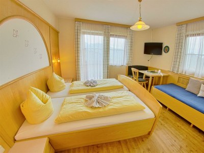 Holiday room Doppelzimmer Basic, ab 4 Nächte HP - Outdoor photo 7