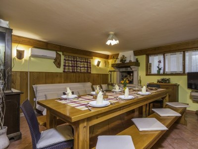 Apartment Rustic Two-Bedroom Apartment Banko Diana - Features photo 11