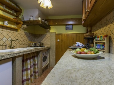 Apartment Rustic Two-Bedroom Apartment Banko Diana - Features photo 19