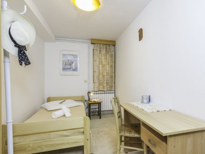 Apartment Rustic Two-Bedroom Apartment Banko Diana - Features photo 23