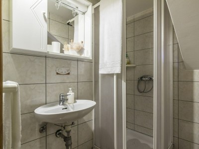 Apartment Rustic Two-Bedroom Apartment Banko Diana - Features photo 25