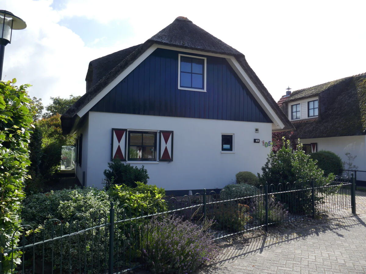 Holiday house Buitenplaats 109 - Outdoor photo 4