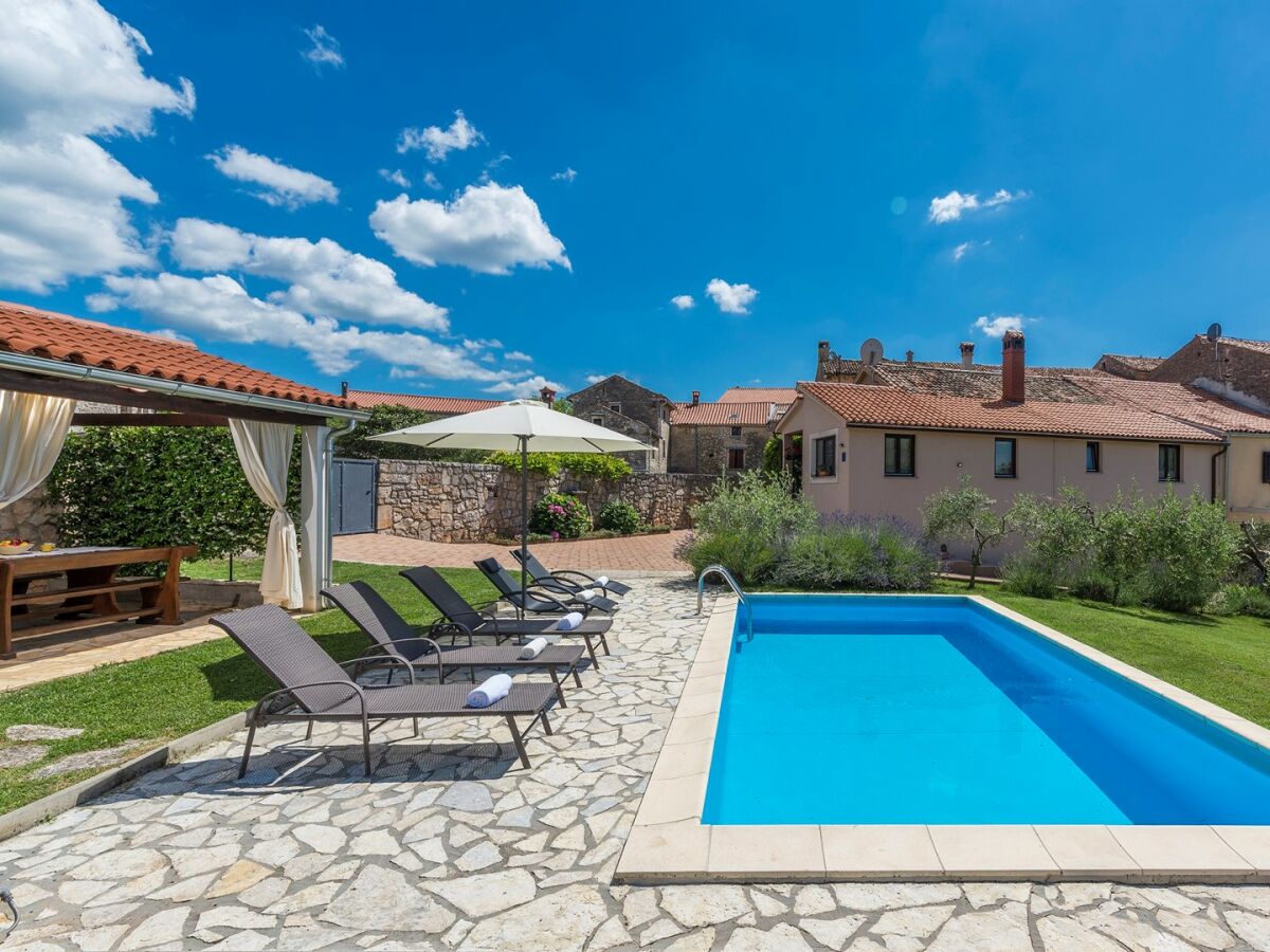 Villa Villa Postino in Barban