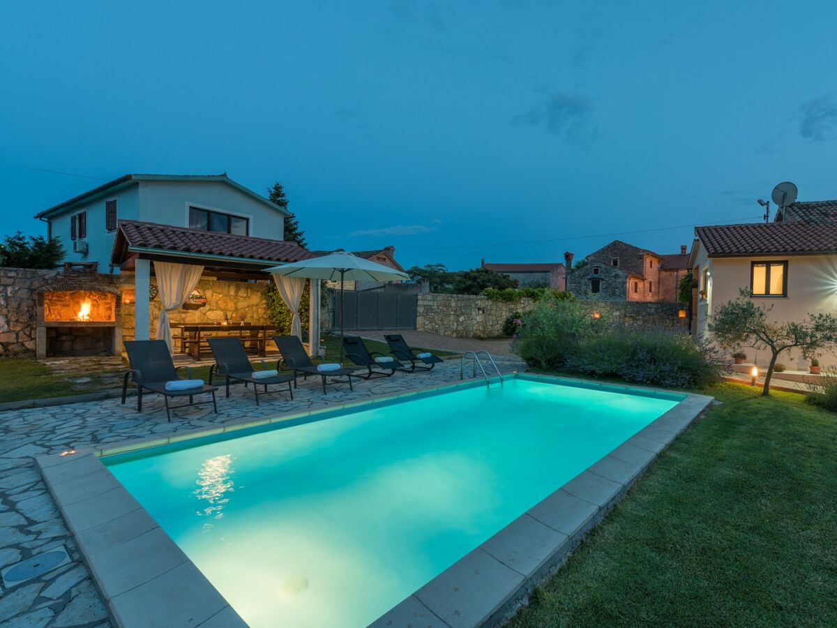 Villa Villa Postino in Barban - Outdoor photo 2