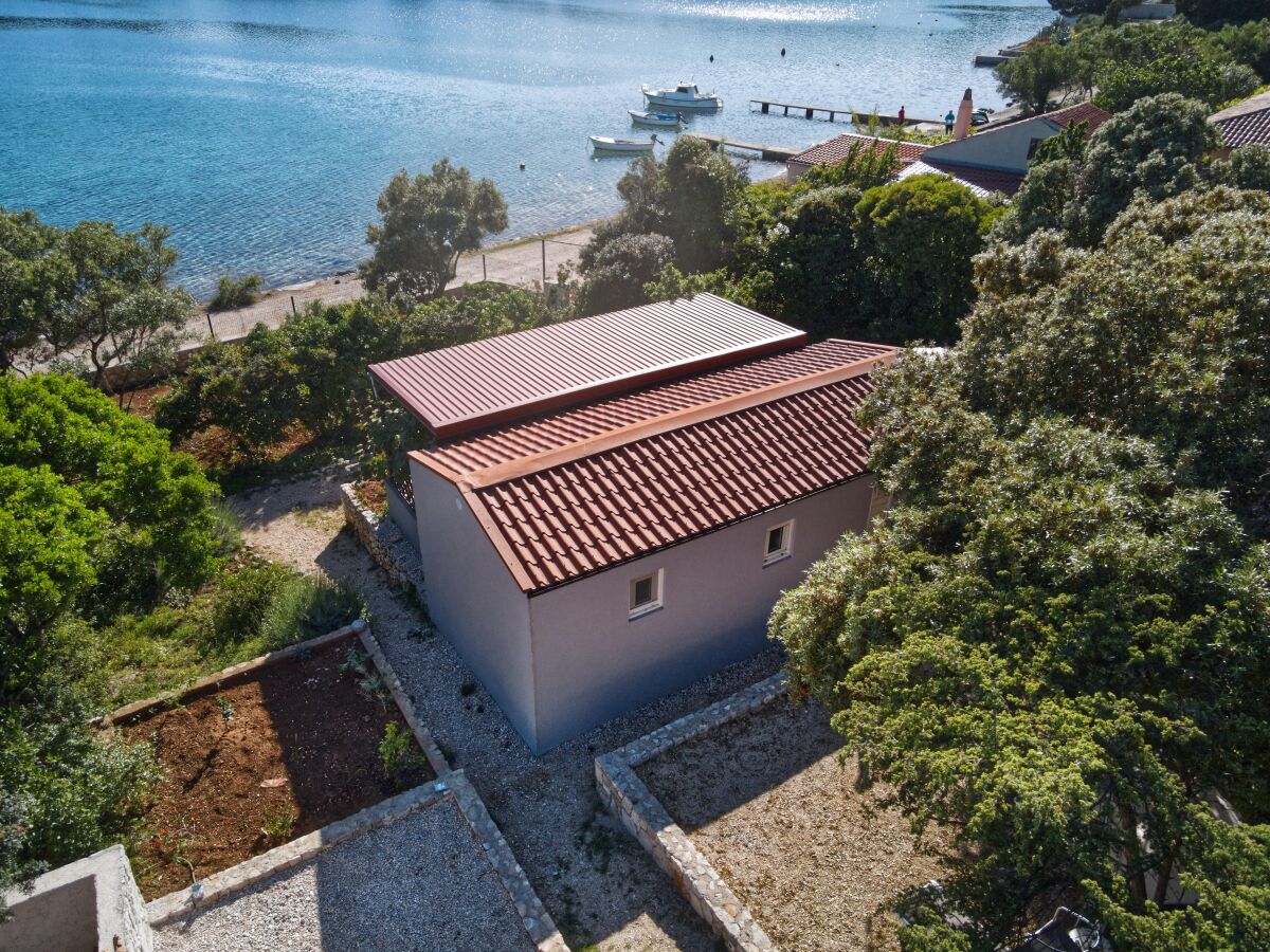 Holiday house LA MER on the beach with sea view and large garden - Outdoor photo 2