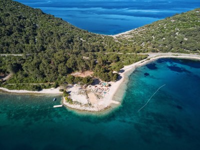 Holiday house LA MER on the beach with sea view and large garden in Mali Lošinj - Holiday house