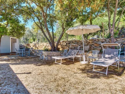 Holiday house LA MER on the beach with sea view and large garden - Outdoor photo 7