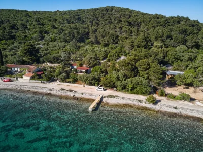 Holiday house LA MER on the beach with sea view and large garden - Outdoor photo 12