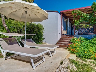 Holiday house LA MER on the beach with sea view and large garden - Outdoor photo 22