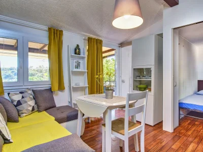 Holiday house LA MER on the beach with sea view and large garden - Features photo 29