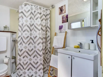 Holiday house LA MER on the beach with sea view and large garden - Features photo 38