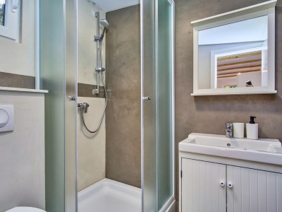 Holiday house LA MER on the beach with sea view and large garden - Features photo 39