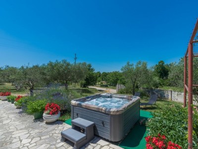 Apartment Ferienhaus Zora with Whirlpool - Features photo 13