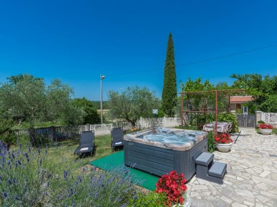 Apartment Ferienhaus Zora with Whirlpool - Environment photo 24
