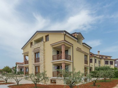 Apartment Apartment Complex Hana in Funtana - Apartment Hana III with Balcony - Outdoor photo 6