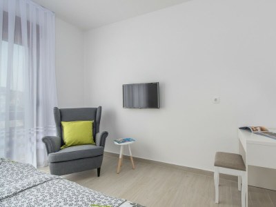 Apartment Apartment Complex Hana in Funtana - Apartment Hana III with Balcony - Features photo 21