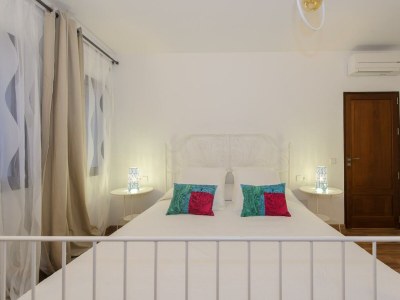 Villa Villa Pins - Features photo 34