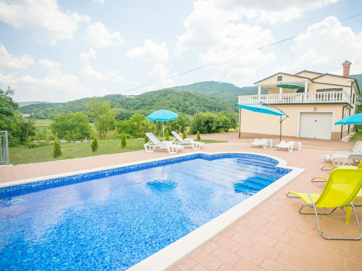 Villa Villa Maria Buzet with Private Pool - Outdoor photo 5