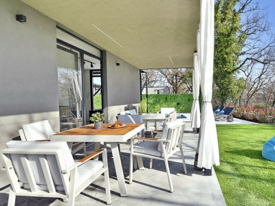 Villa Villa Barcolana - Modern Villa Barcolana with a swimming pool - Features photo 19