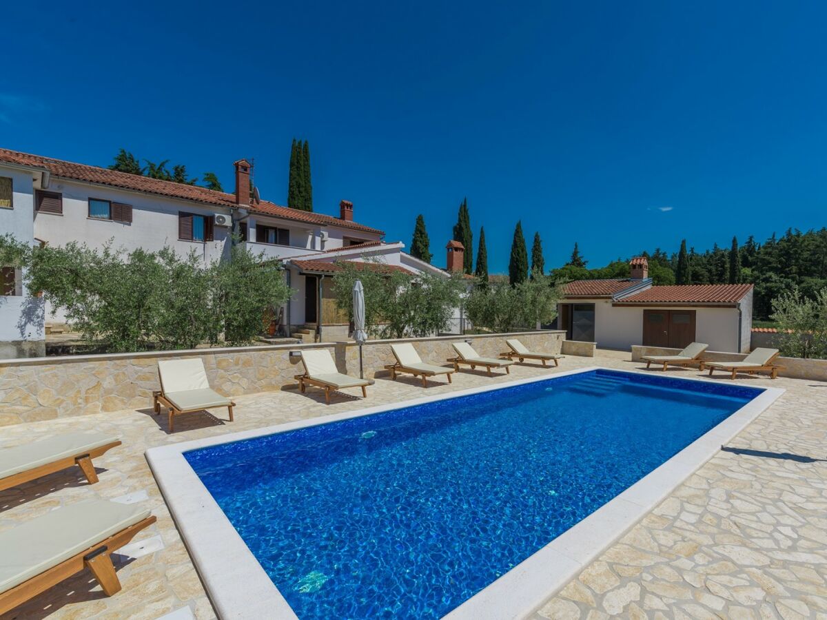 Holiday house Casa Oliva in Klostar