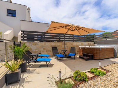 Apartment Sabena Apartment with private Jacuzzi - Outdoor photo 12