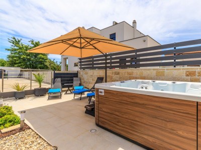 Apartment Sabena Apartment with private Jacuzzi - Features photo 15