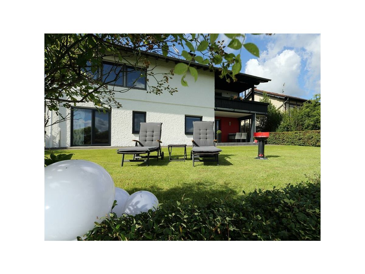 Apartment 2-Bett-Ferienwohnung  Du/WC bis max. 4 Personen