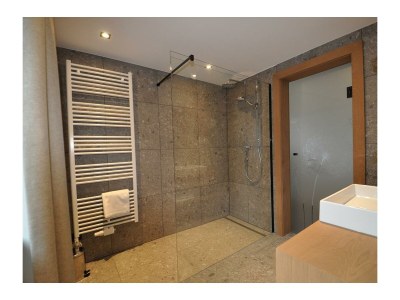 Holiday room Doppelzimmer ohne Balkon 203 OG1 - Features photo 25